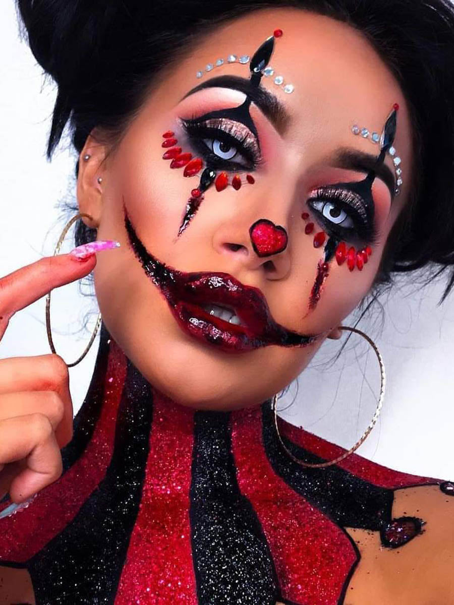 HALLOWEEN WHITE MANSON